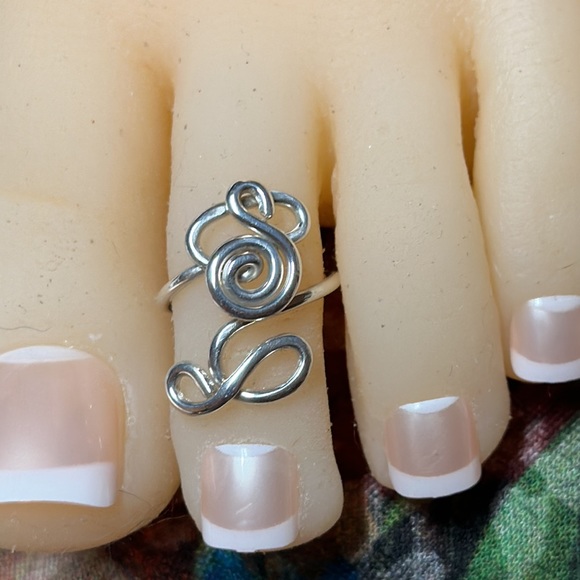 Sterling Silver Rose Toe Ring- Adjustable Unique Toe Ring- Midi Ring - SFRose1 - Picture 4 of 9